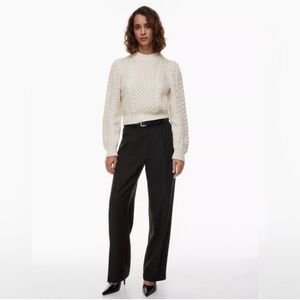 NWOT Aritzia Babaton Carrot Pants in Black Size 6